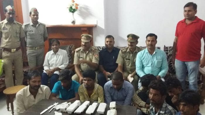 GRP Charbagh Arrested Theft gang members