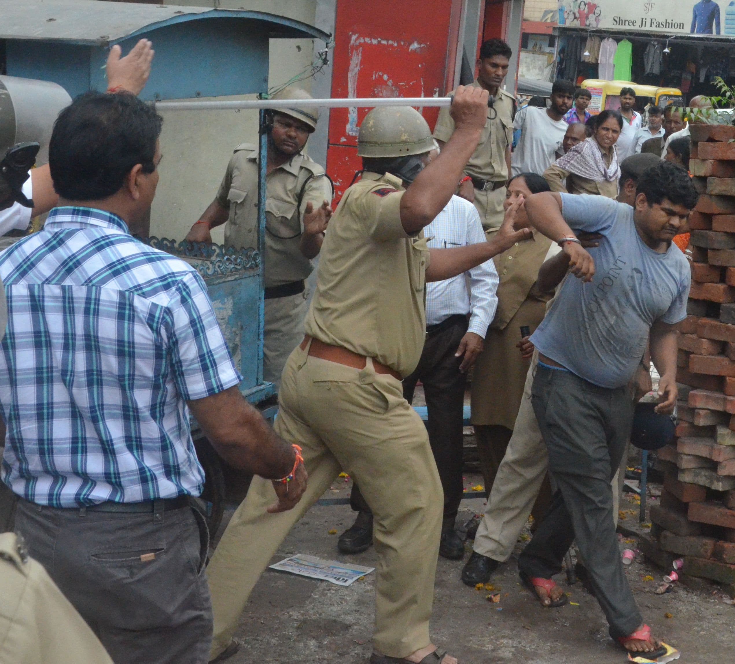 Encroachment in Kota, Protest at Kota, UIT Kota, Kota Patrika, Municipal Corporation Kota, Rajasthan Patrika, Kota Patrika, Kota Nagar Nigam, कोटा यूआईटी, नगर निगम कोटा, कोटा न्यूज, Kota News, Latest News Kota, News In Hindi  