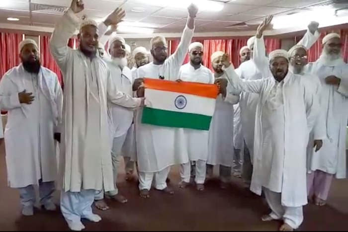 National Flag Waving in Mecca Madina