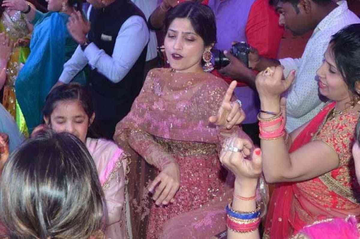 akhilesh yadav dimple yadav