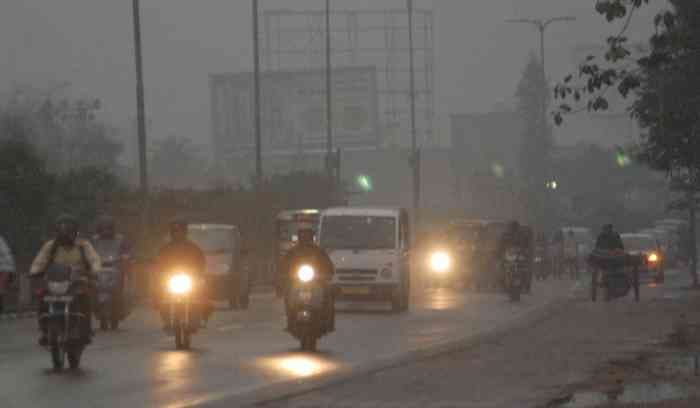 Rain in Winter Season in Kota