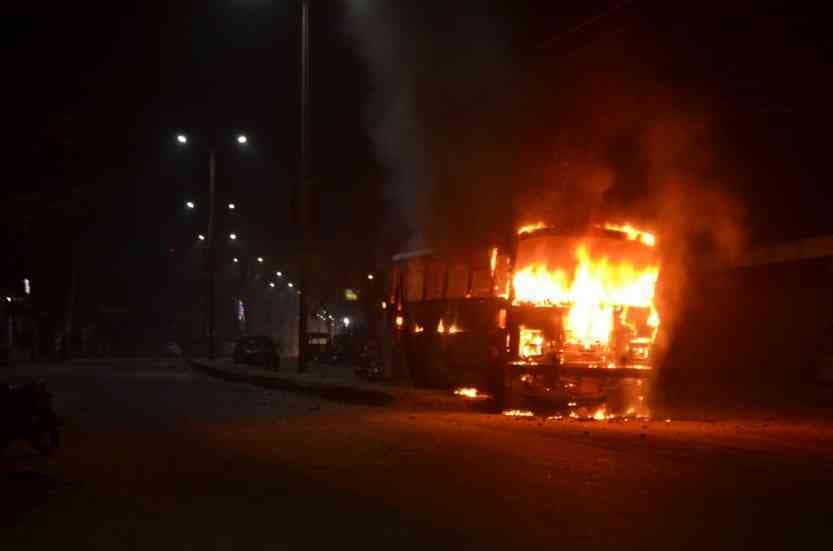 sikar bus fire news