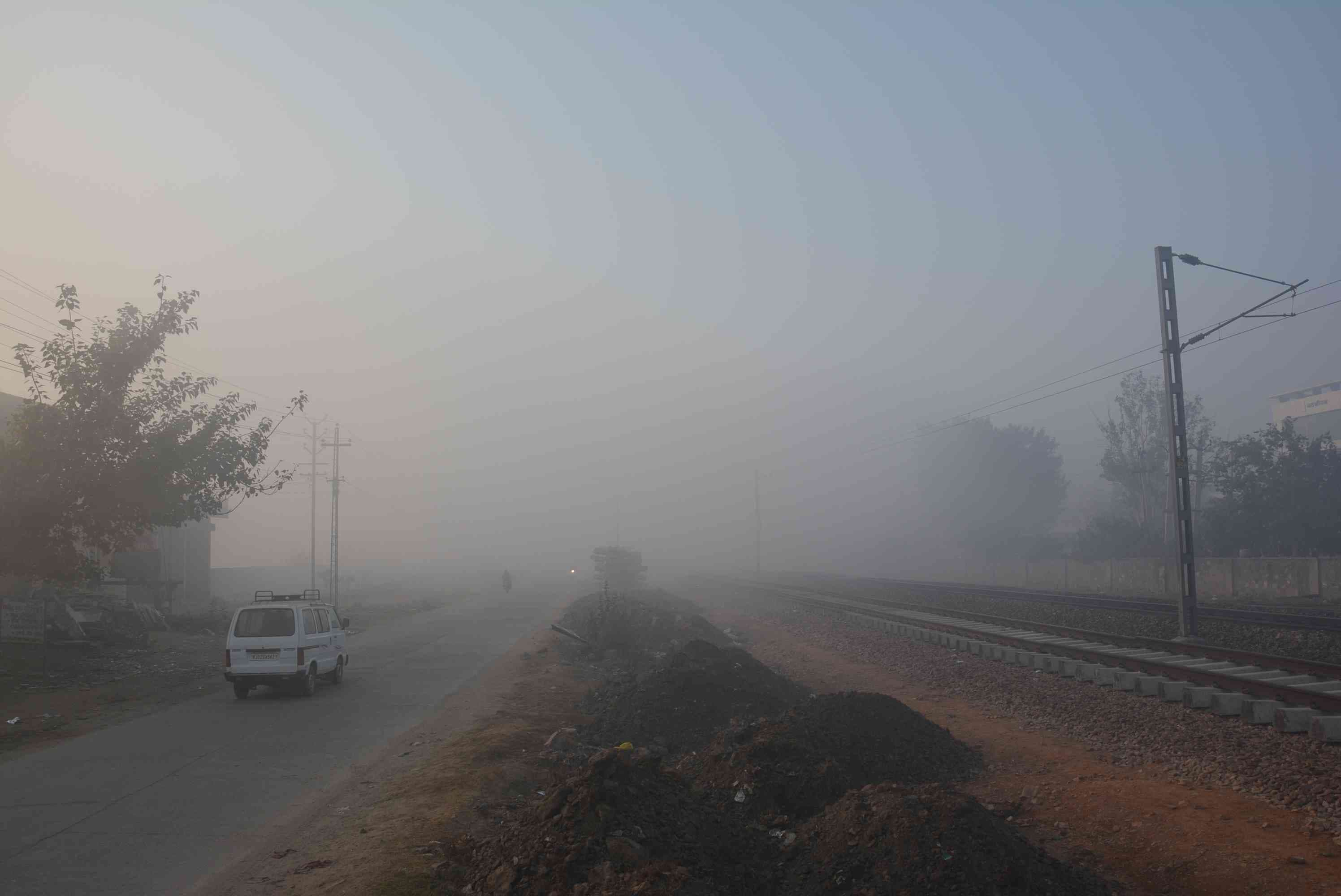 photos of heavy fog in alwar