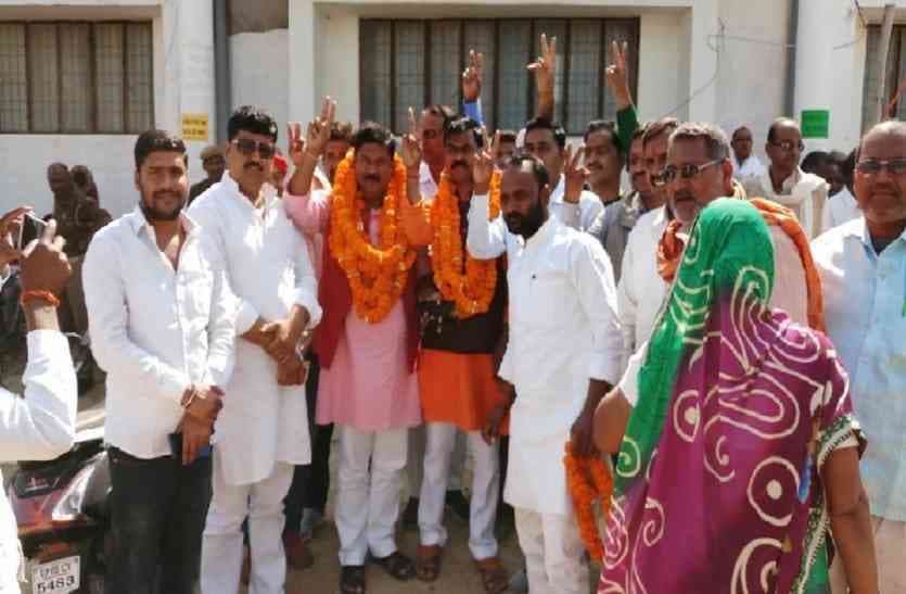 Sp Block Pramukh ramananad yadav loss his seat in barhani