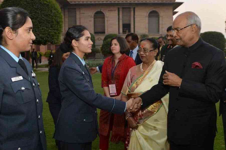 फाइटर प्लेट उड़ाने वाली अवनि चतुर्वेदी की दस अनदेखी तस्वीर, देखें पहली बार