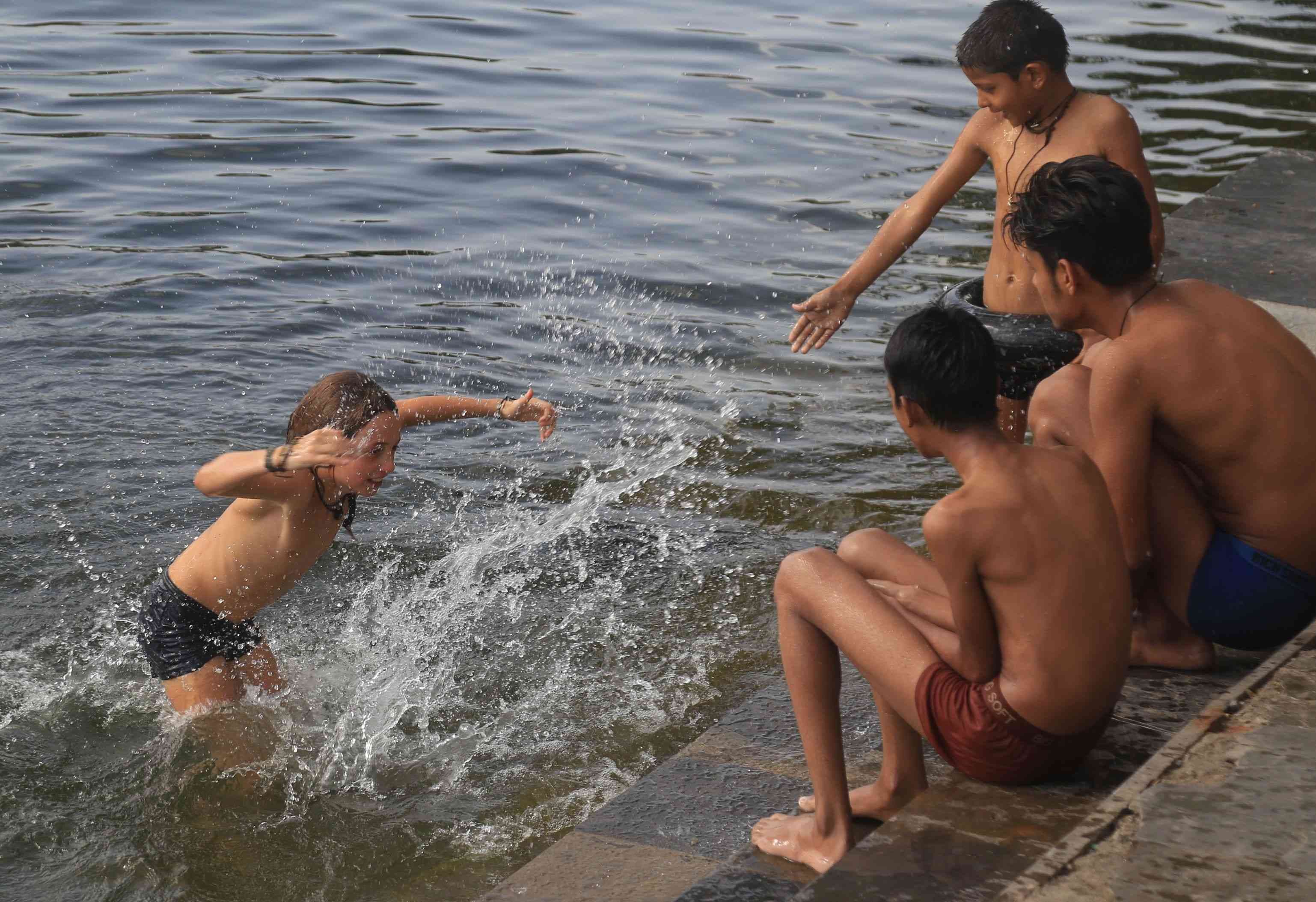 foreigners at ganghor ghat udaipur