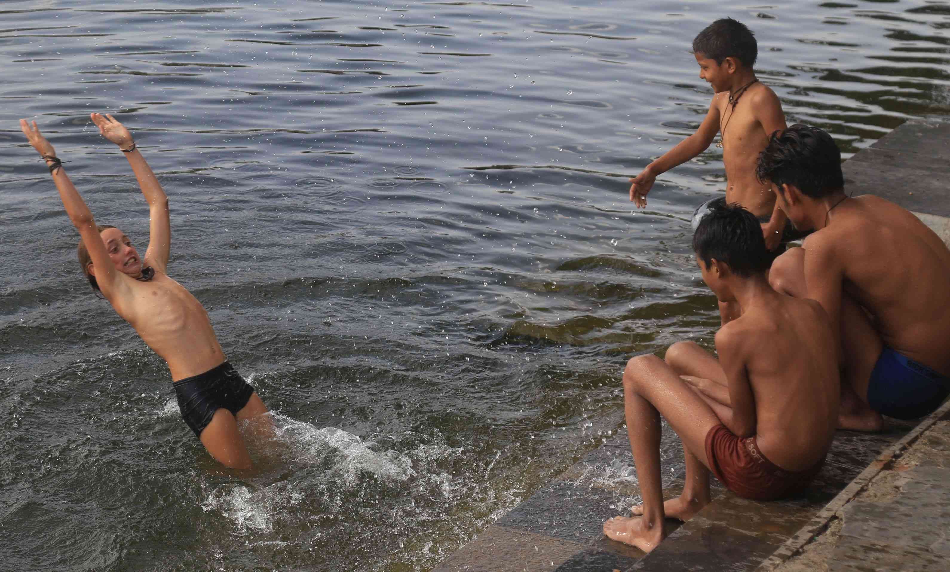 foreigners at ganghor ghat udaipur