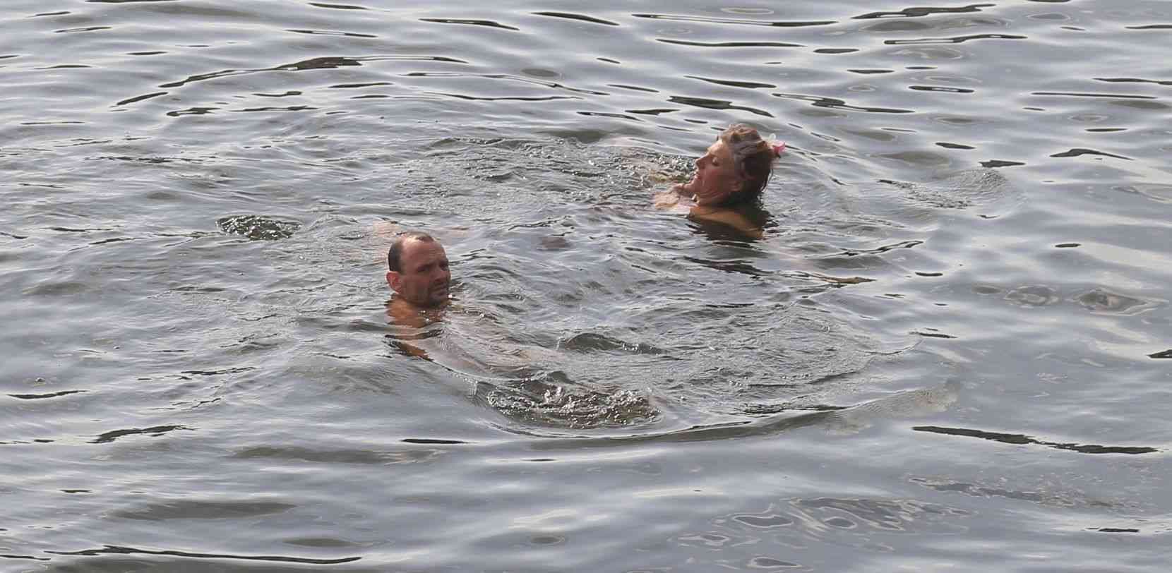 foreigners at ganghor ghat udaipur