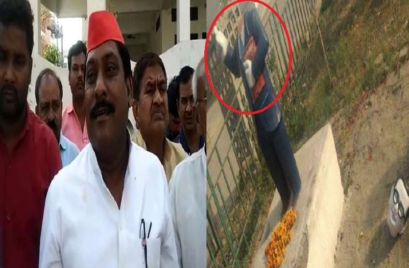 Baba shaheb bhim rao ambedkar statue break police force handle it