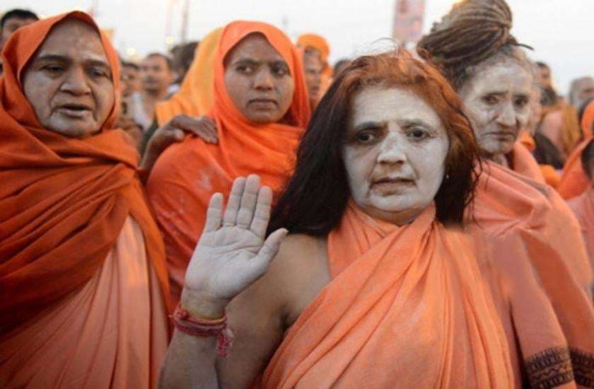 female naga sadhu 