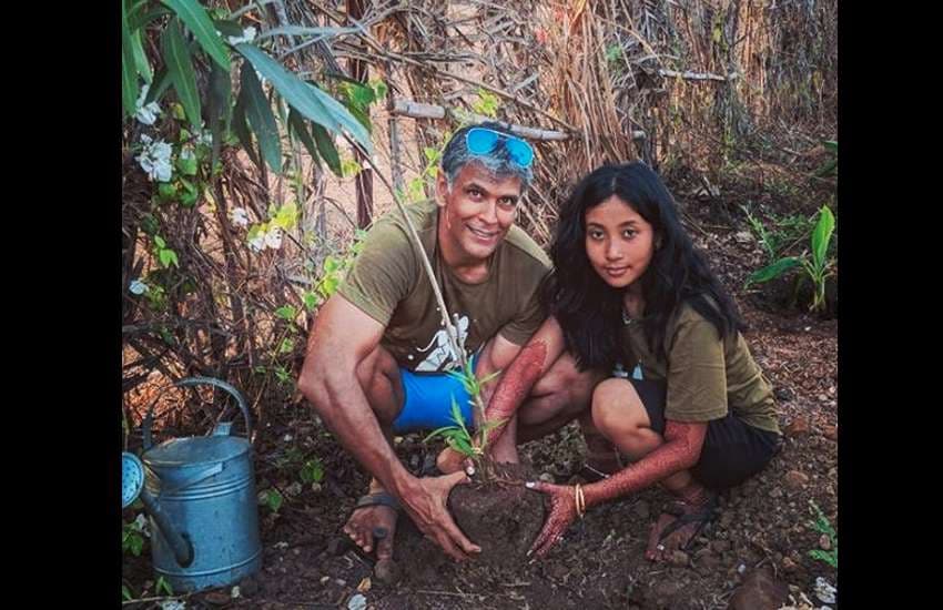 milind soman and his wife ankita kanwar