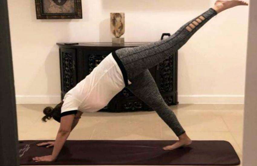 SANIA DOING YOGA 