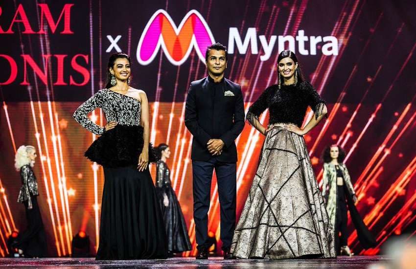  IIFA rocks 2018 diana penty and radhika apte ramp walk photos