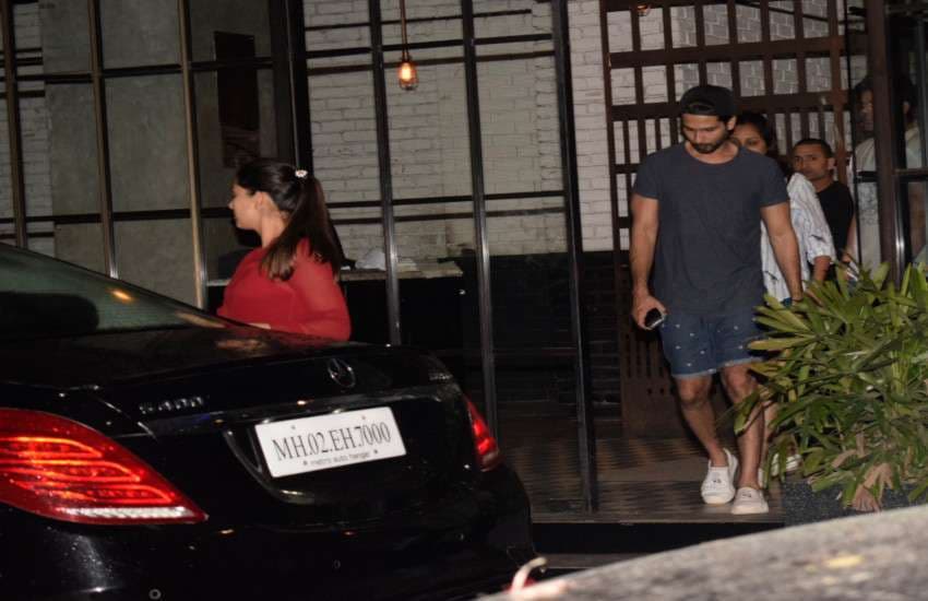 shahid kapoor and mira rajput spotted at dinner date