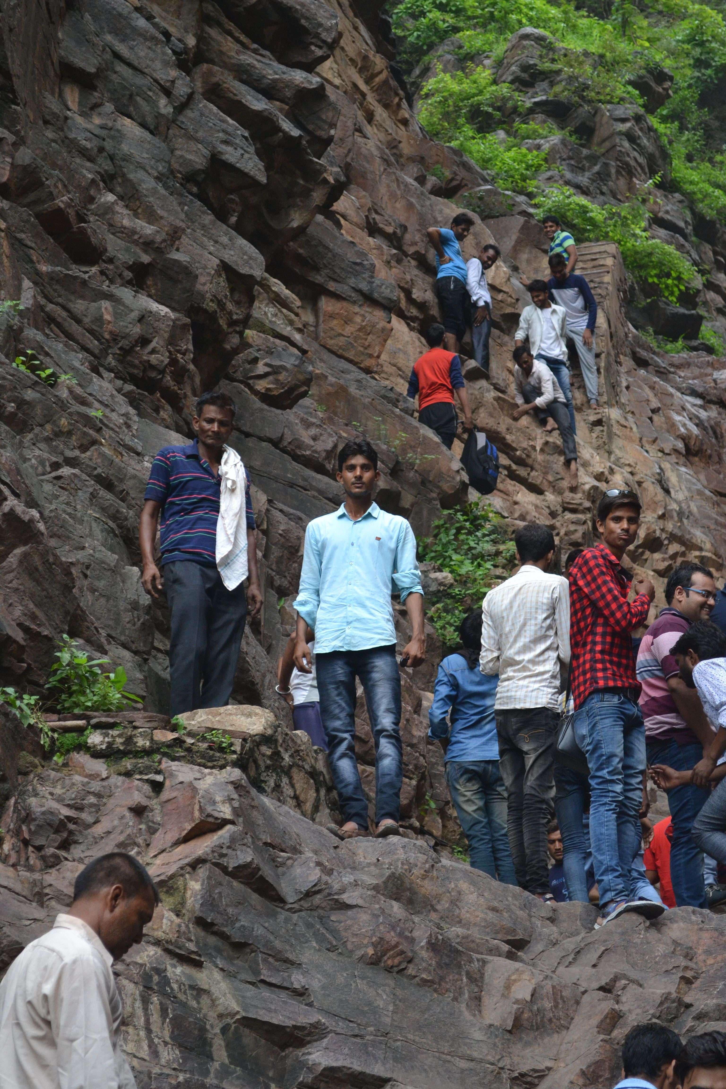 Pandupol temple alwar : Photos of crowd of devotees at pandupol temple