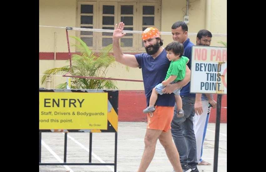 taimur ali khan playing badminton with saif ali khan photos