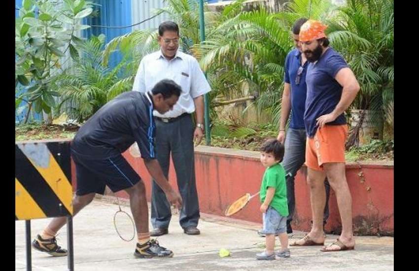 taimur ali khan playing badminton with saif ali khan photos