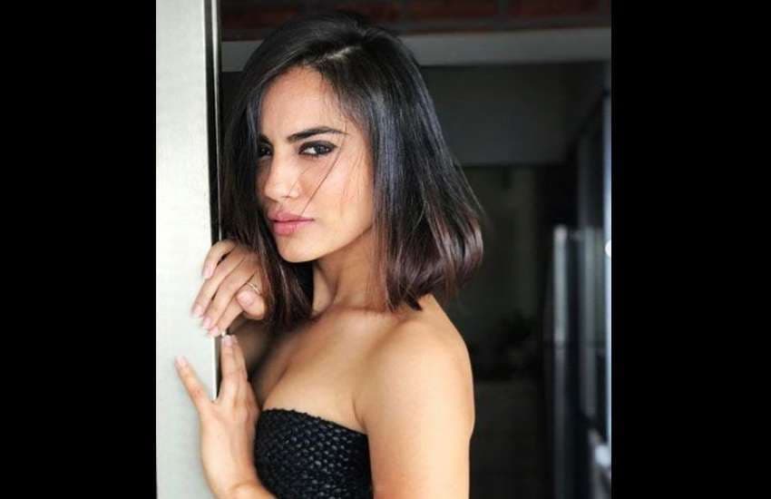 naagin 3 actress surbhi jyoti latest hot and glamorous photos