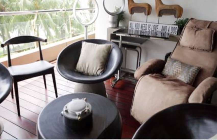 inside photos of hrithik roshan house