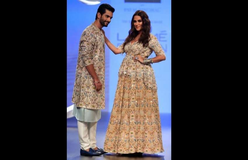 pregnant neha dhupia and angad bedi at lakme fashion week