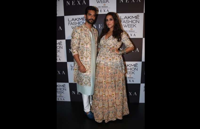 pregnant neha dhupia and angad bedi at lakme fashion week