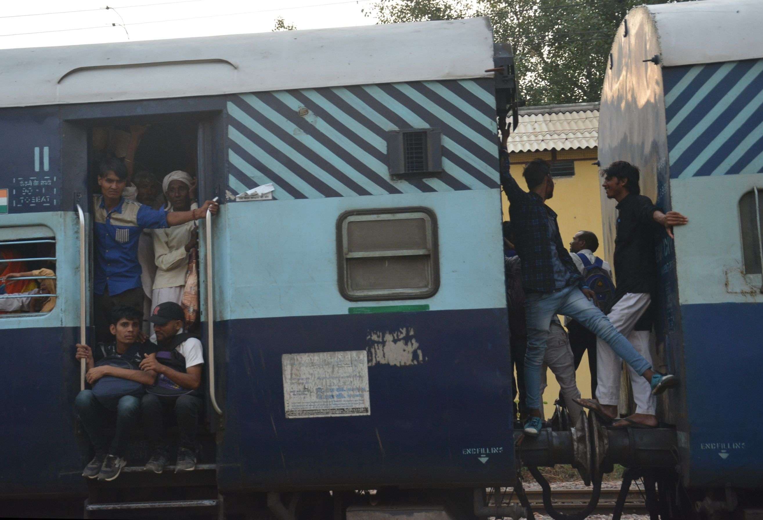 Train Passengers Taking Risk Of Life While Travelling In Alwar