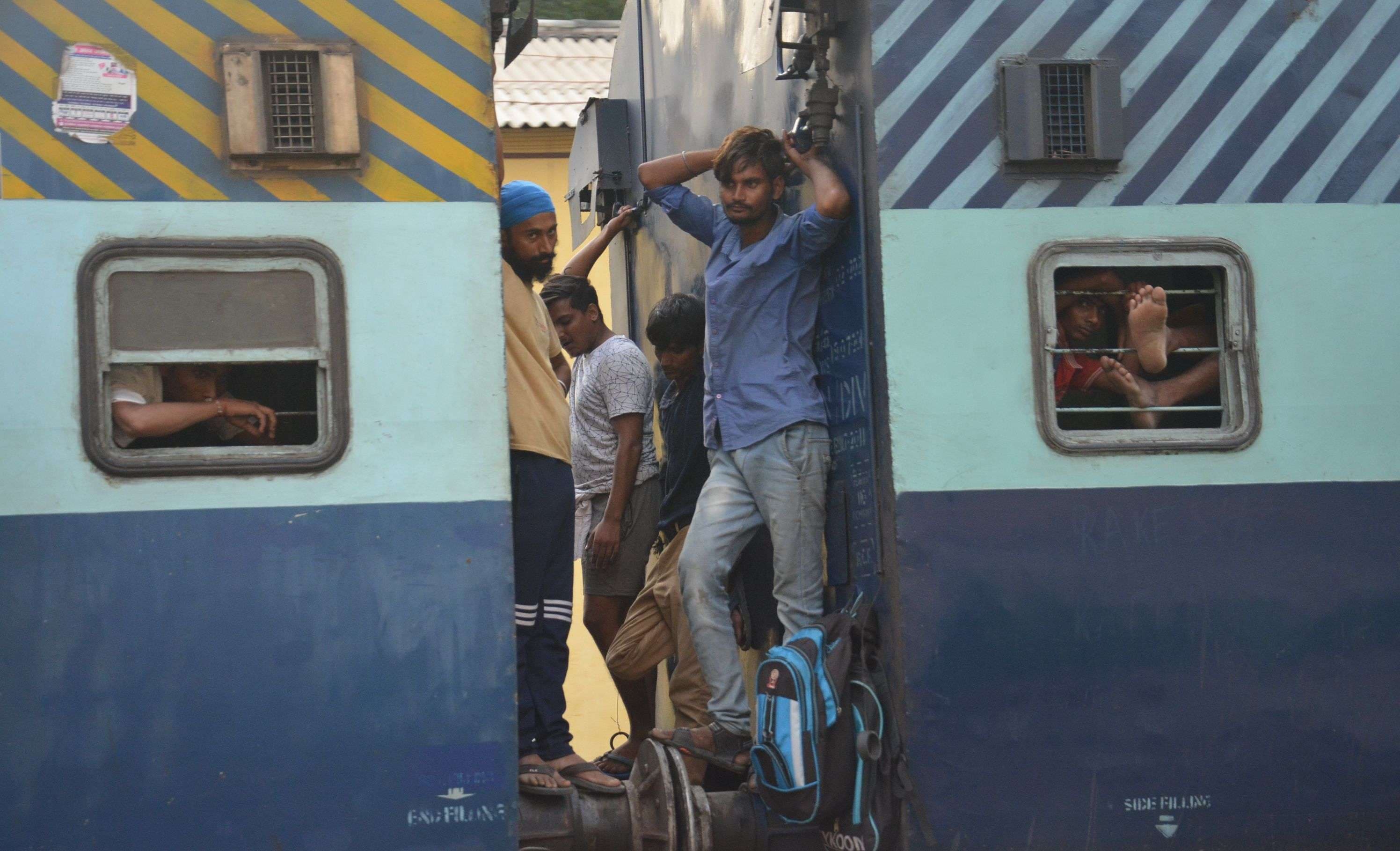 Train Passengers Taking Risk Of Life While Travelling In Alwar