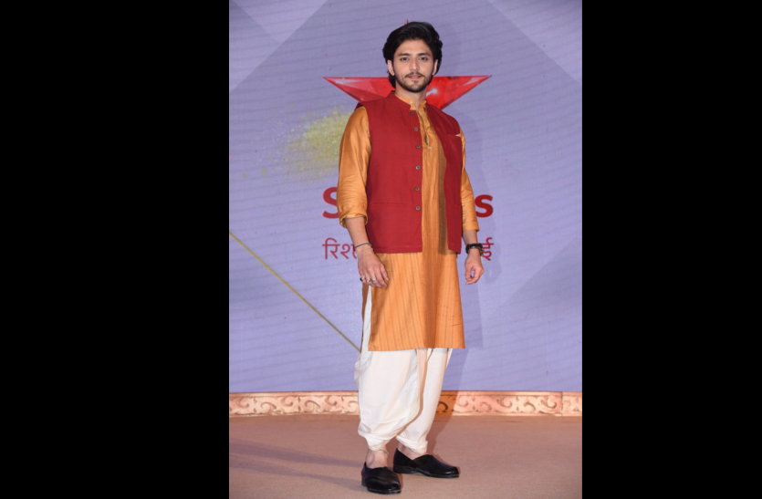 Star Plus new fiction series show 'Karn Sangini' cast pics