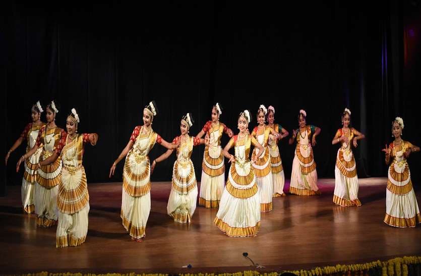 Mohiniattam Dance