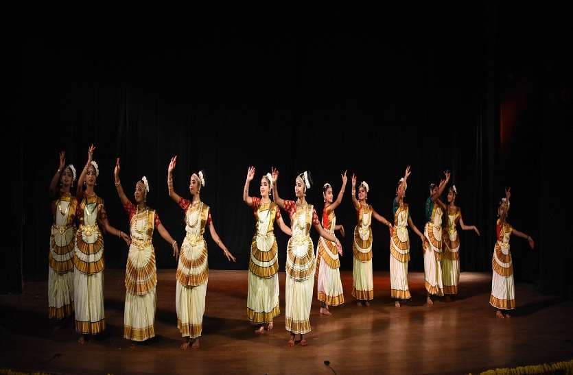 Mohiniattam Dance