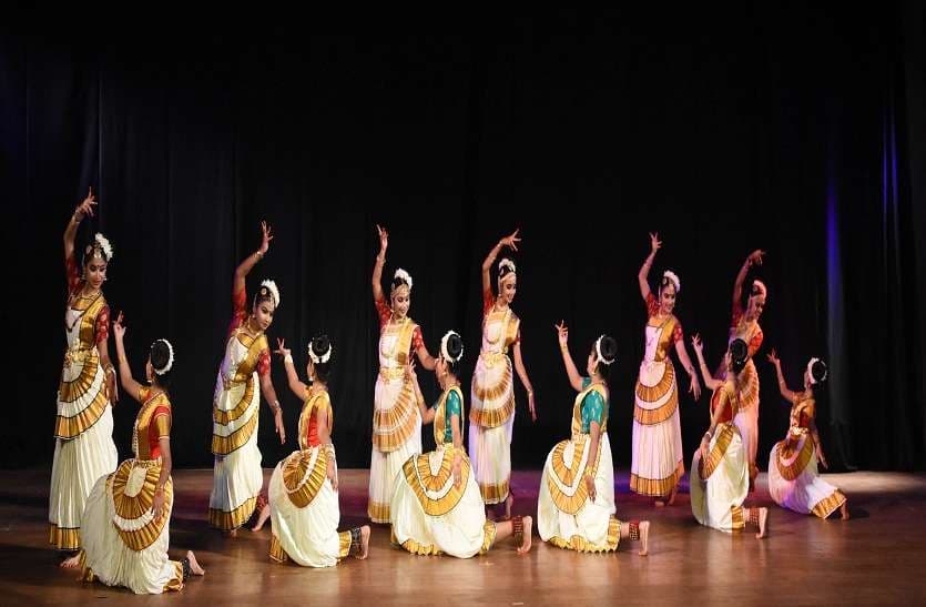 Mohiniattam Dance