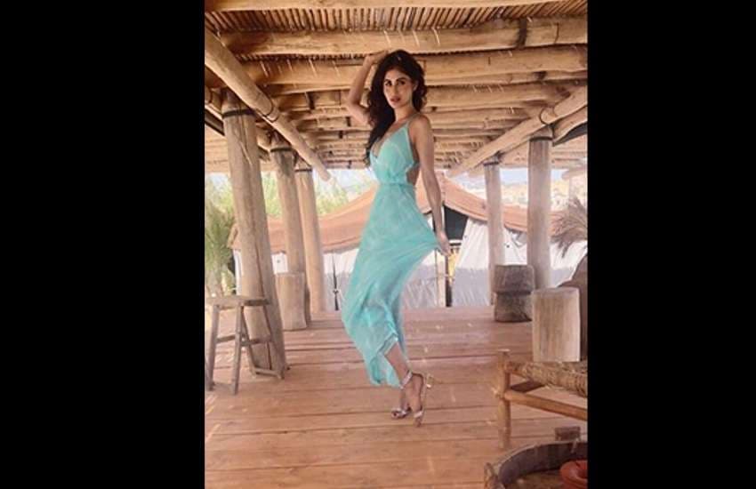 made in india actress mouni roy new hot photos in blue dress