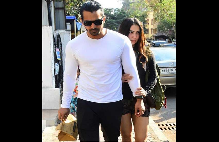 kim sharma spotted with boyfriend harshvardhan rane in bandra