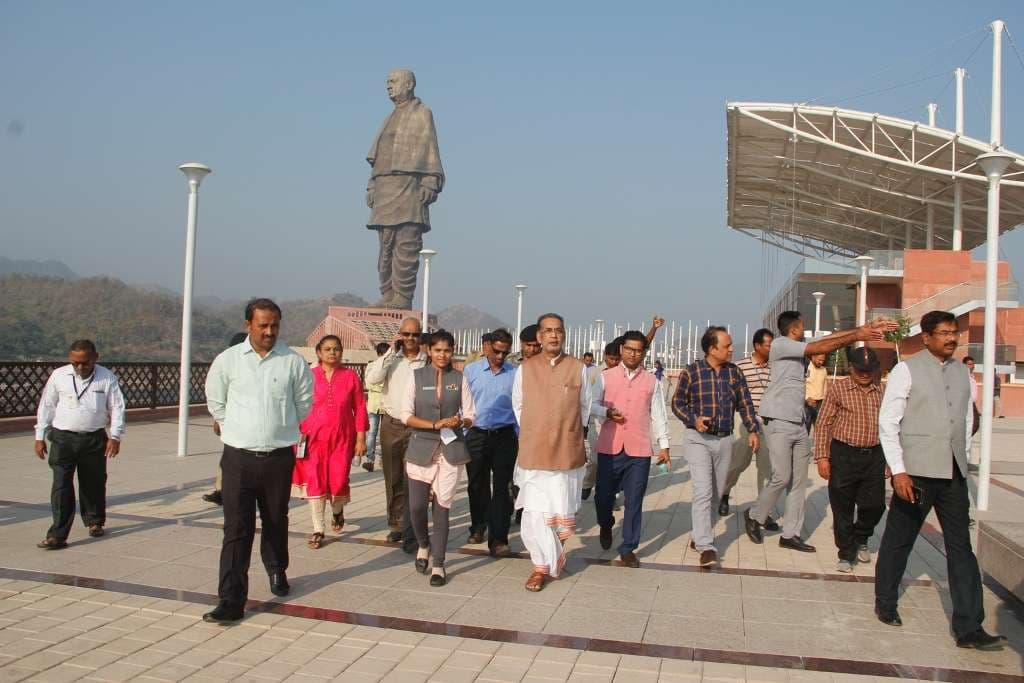 Union Minister Radha Mohan Singh visits Statue of Unity