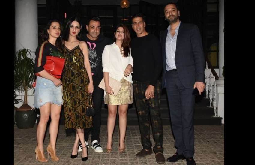 akshay kumar and bobby deol with family latest photos