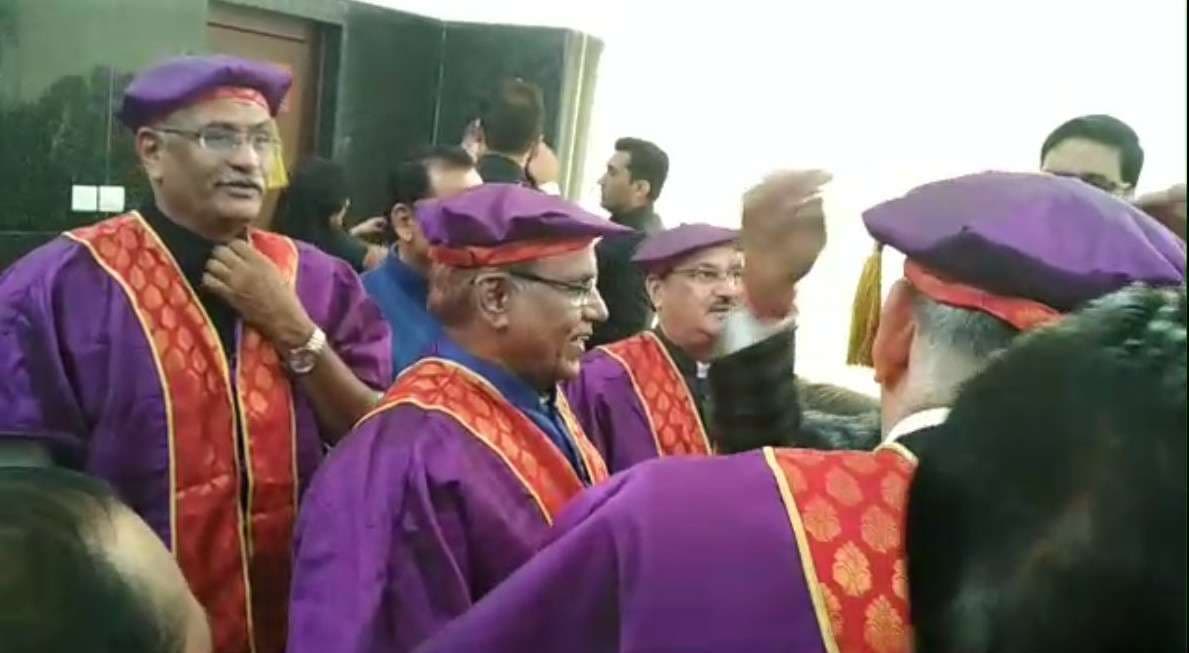 Jodhpur AIIMS: The Union Minister and MP looked handsome in the ceremonial ceremony gown. See: