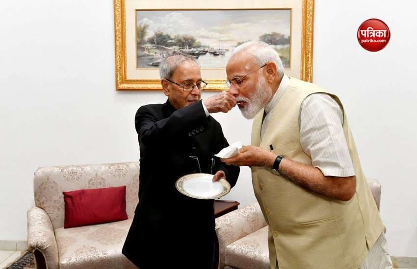 PM Modi meets Pranab Mukherjee