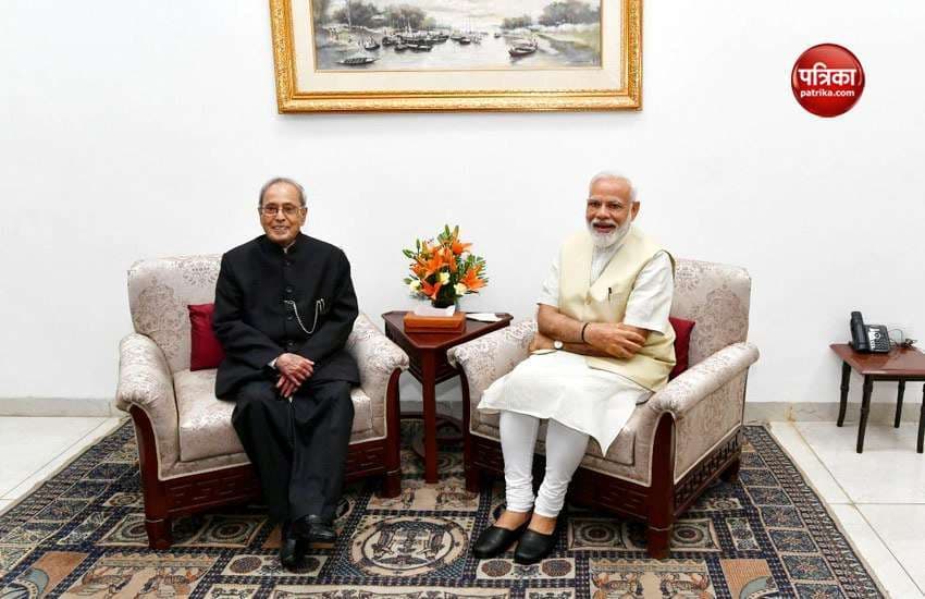 PM Modi meets Pranab Mukherjee