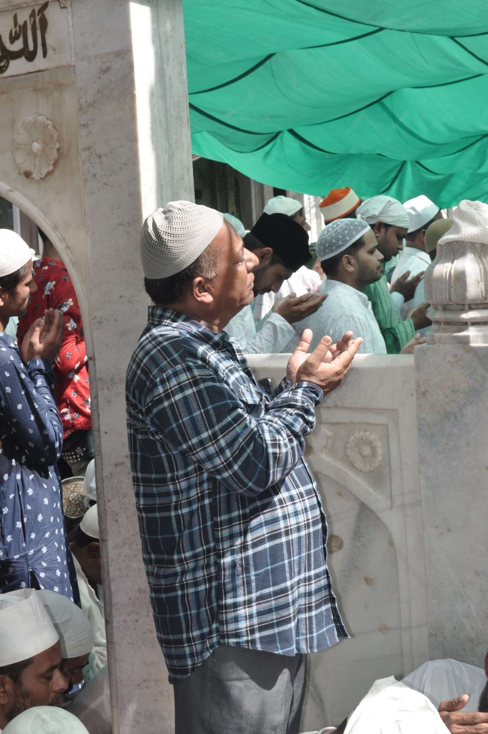 pics of Khwaja Usman Harooni's Urs