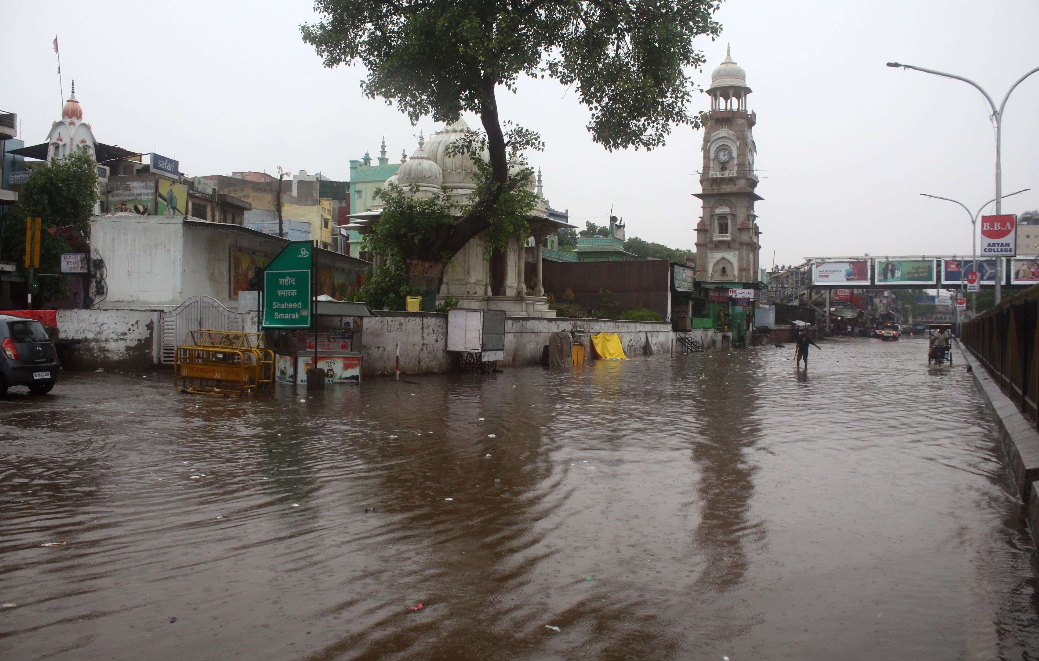 pics of heavy rain in ajmer