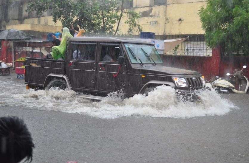 pics of heavy rain in ajmer