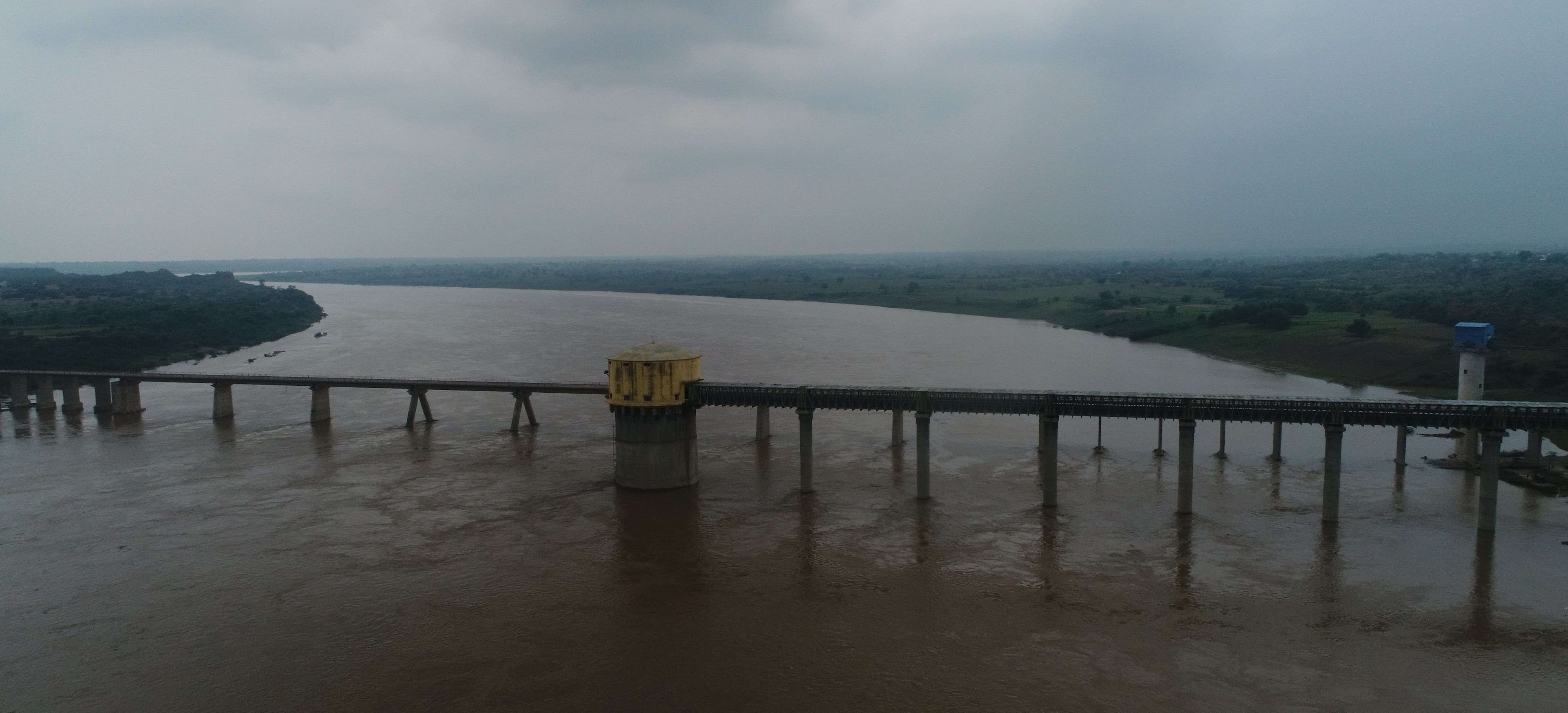 Panoramic view of the water level in the Chambal river