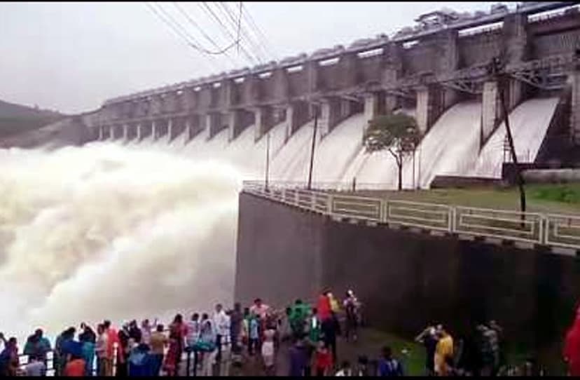 bargi dam gate open