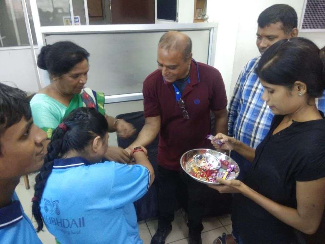 Raksha bandhan 2019: shubhada school student in patrika office