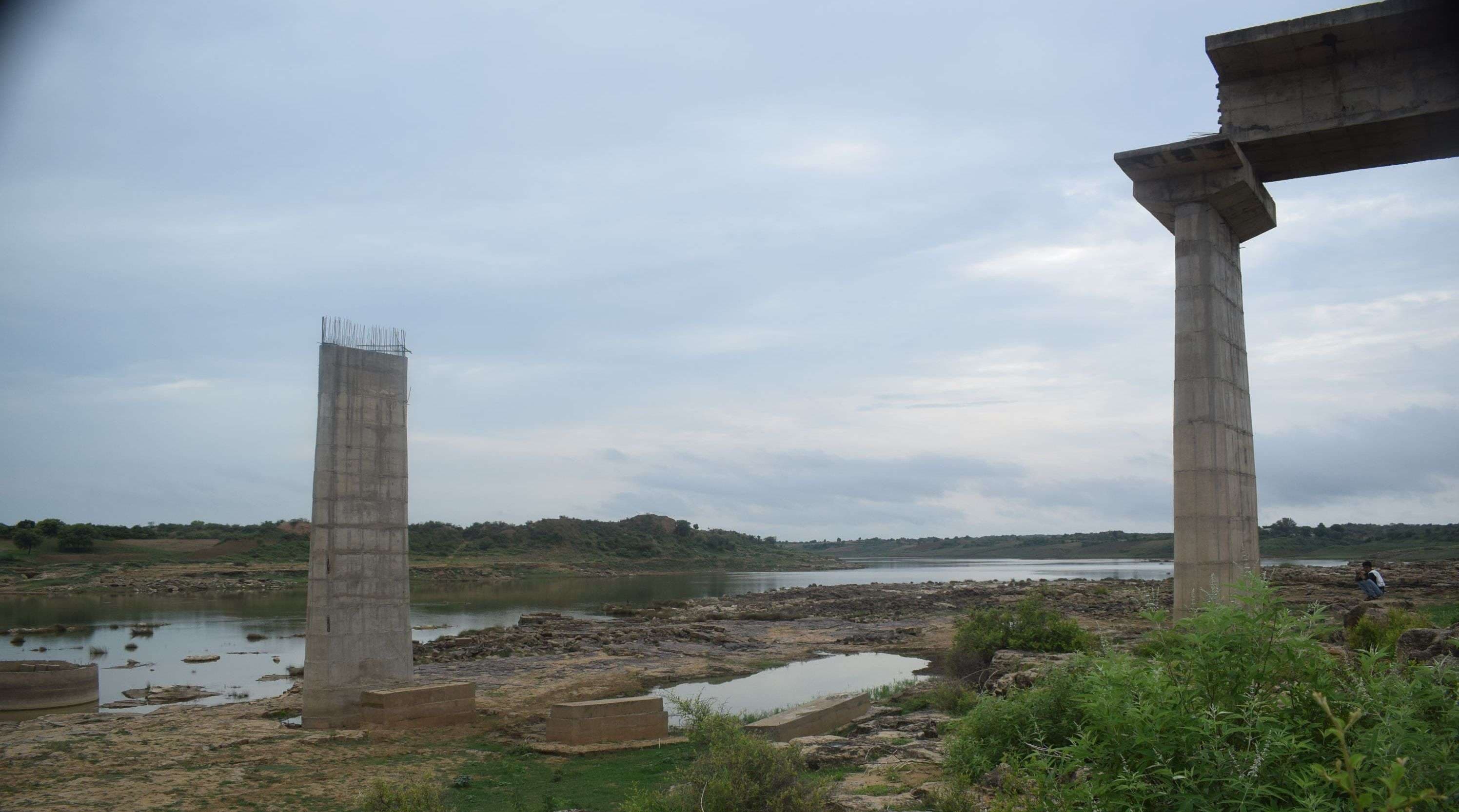  The bridge over the Chambal river was incomplete for 23 years due to a mistake .... View Photos