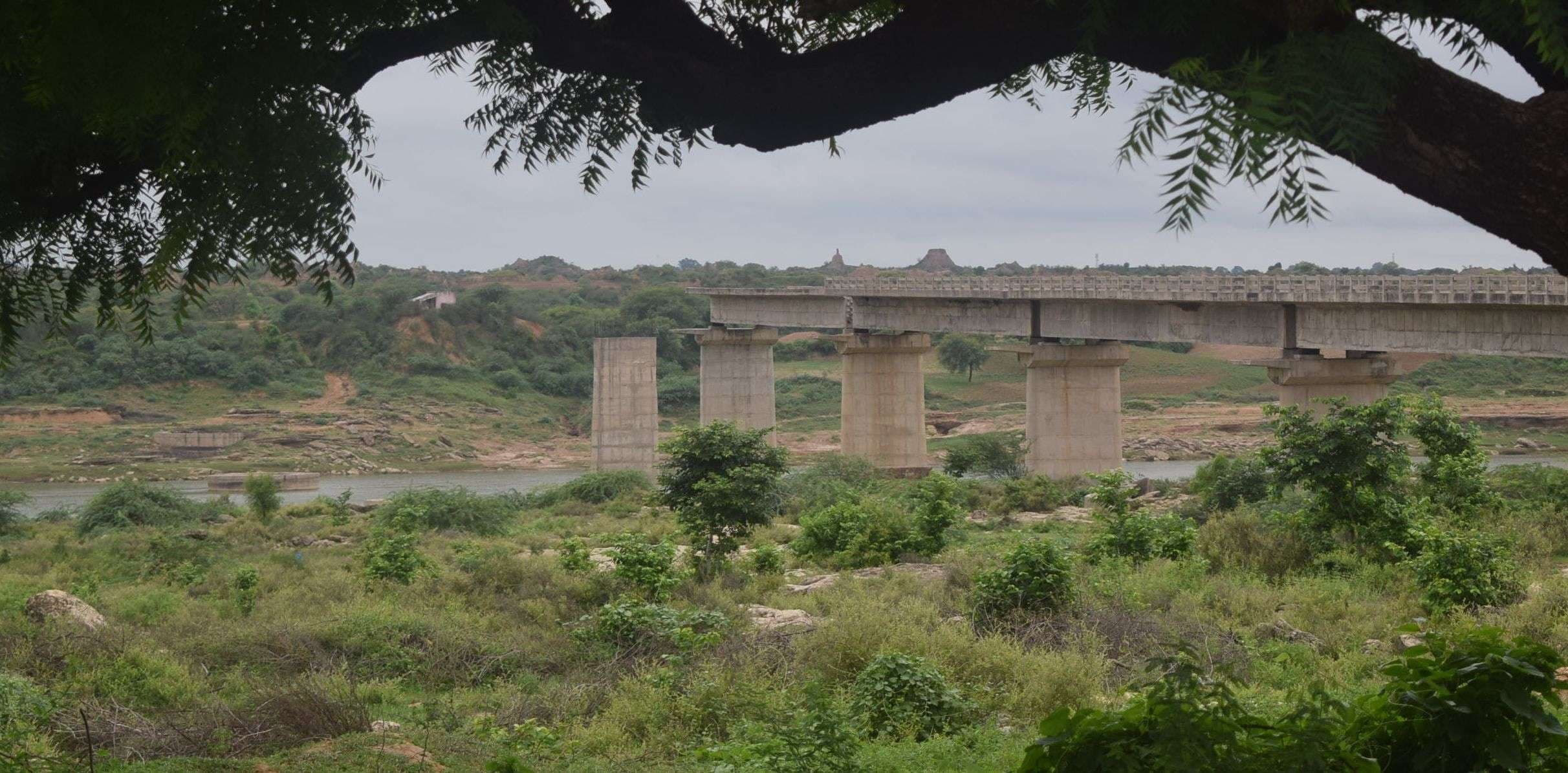  The bridge over the Chambal river was incomplete for 23 years due to a mistake .... View Photos