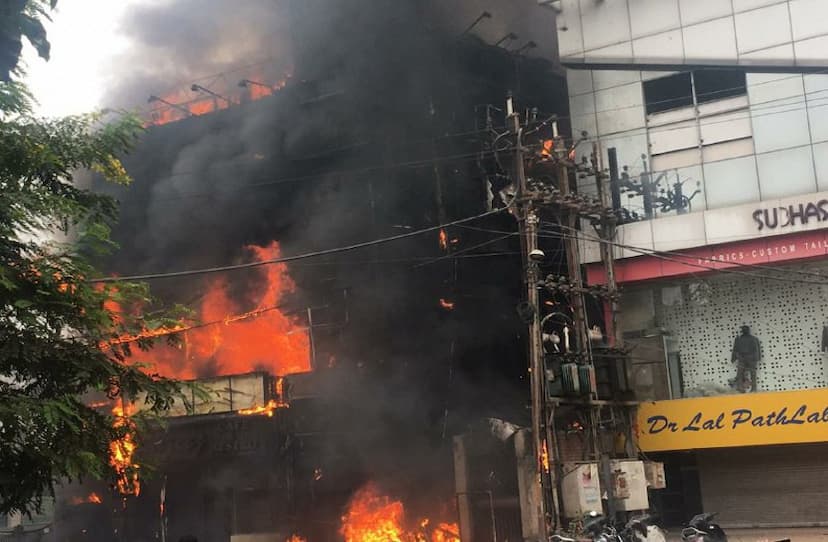 Lazeez Restaurant fire in gwalior 