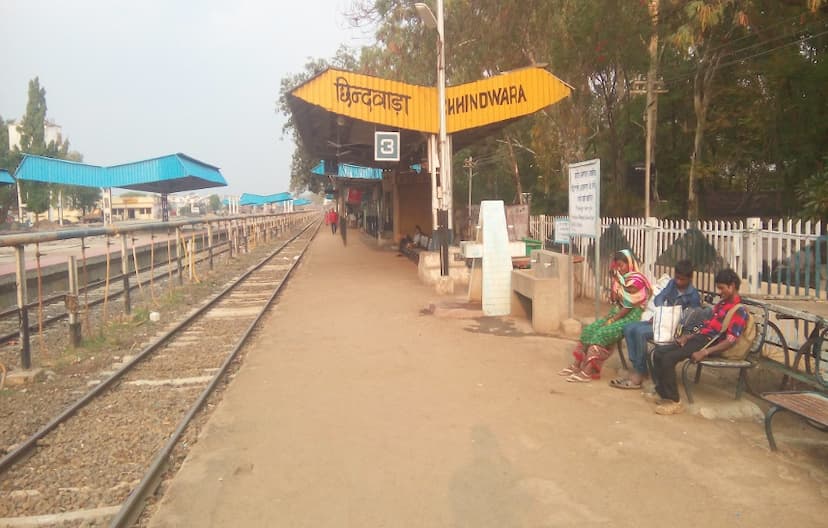 Railway: ट्राली से छिंदवाड़ा-चौरई रेलमार्ग का सीएओ ने किया निरीक्षण