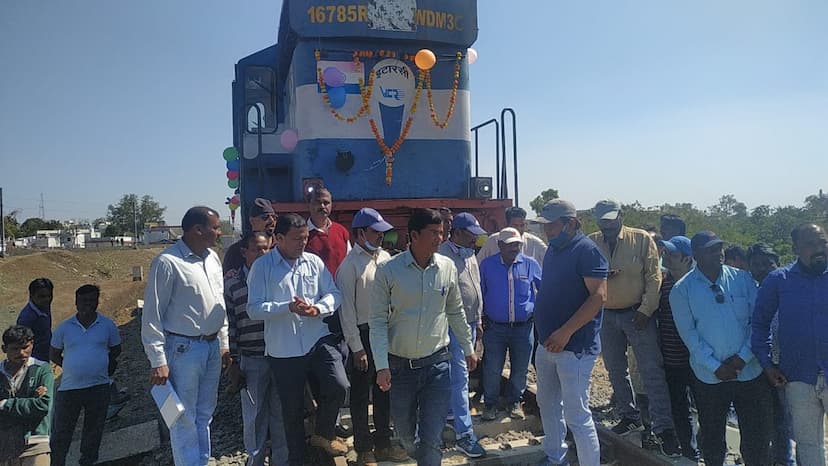 Diesel trial engine ran from Nainpur to Palari