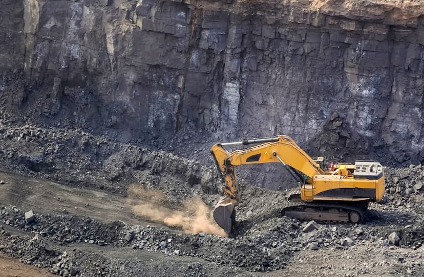 illegal mining: अवैध खनन और परिवहन के खिलाफ बड़ी कार्यवाही